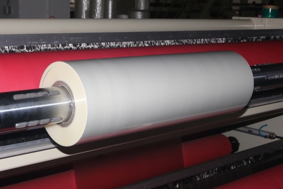 15-25 ไมครอน ชัดเจน BOPP ภาพยนตร์ laminating ภาพยนตร์ด้วยความอ่อนโยนและโปร่งใสเพิ่มเติม