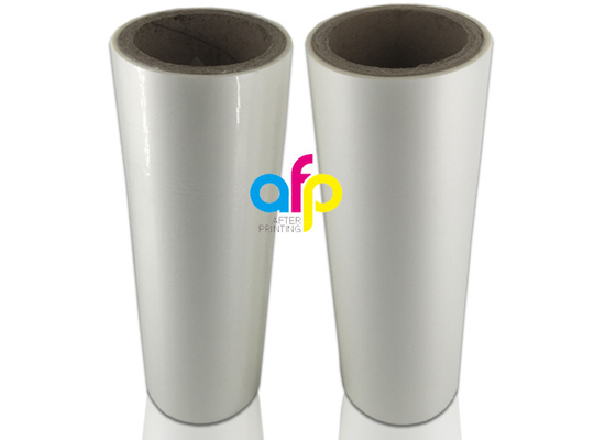 18 Mic เคลือบพลาสติกม้วนฟิล์ม PET PET เคลือบเงาลามิเนต