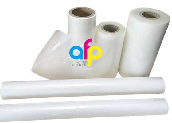 ฟิล์ม PET Roll เคลือบสำหรับปกหนังสือวัสดุเป็นมิตรกับสิ่งแวดล้อมโปร่งใส