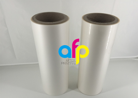 ฟิล์มลามิเนตโพลีเอสเตอร์ป้องกันรอยขีดข่วนสำหรับการเคลือบกระดาษ Soft Touch